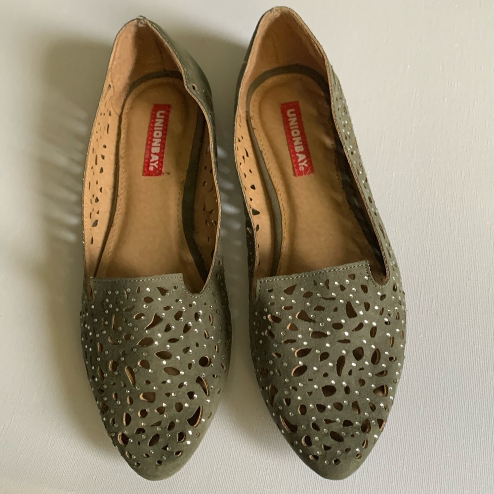Sparkle with these “Unionbay” green flat shoe
